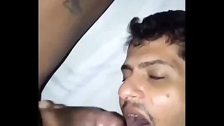 Negao pauzudo cheio de tesao viajou na minha mamada at&eacute; gozar na minha boca